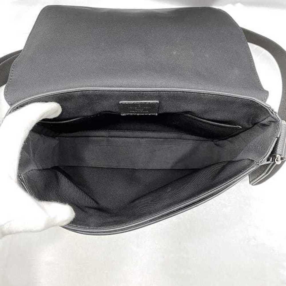 LOUIS VUITTON Black Leather Shoulder Bag - Picture 6 of 11
